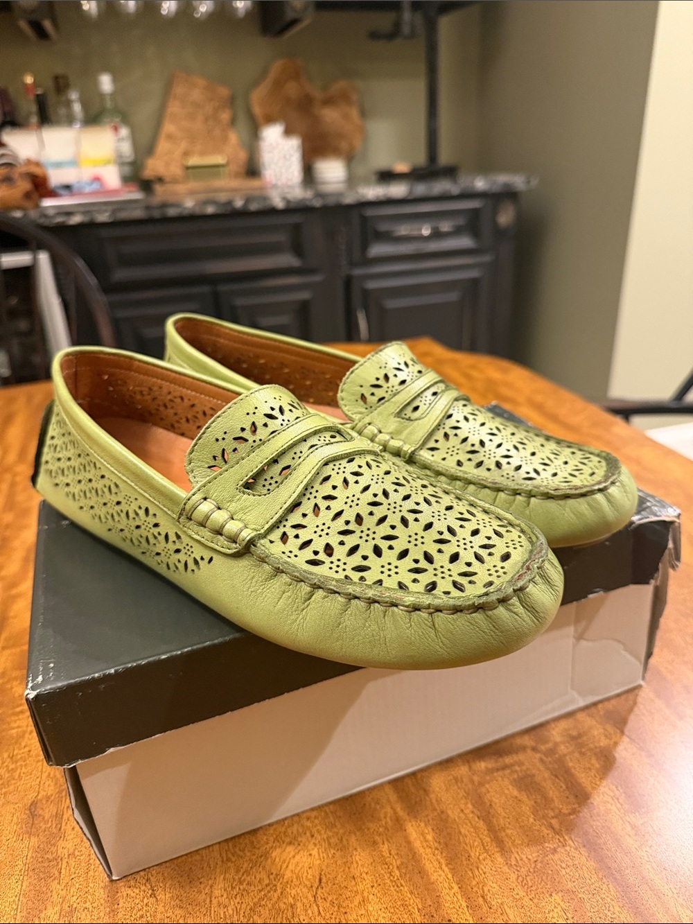 SPRING STEP women’s SLIP ON LASER CUT CRAIN SHOES